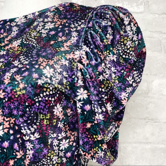 NWOT GENERATION LOVE Purple Velvet Floral Puffed Short Sleeve Blouse Size XS - Picture 6 of 12